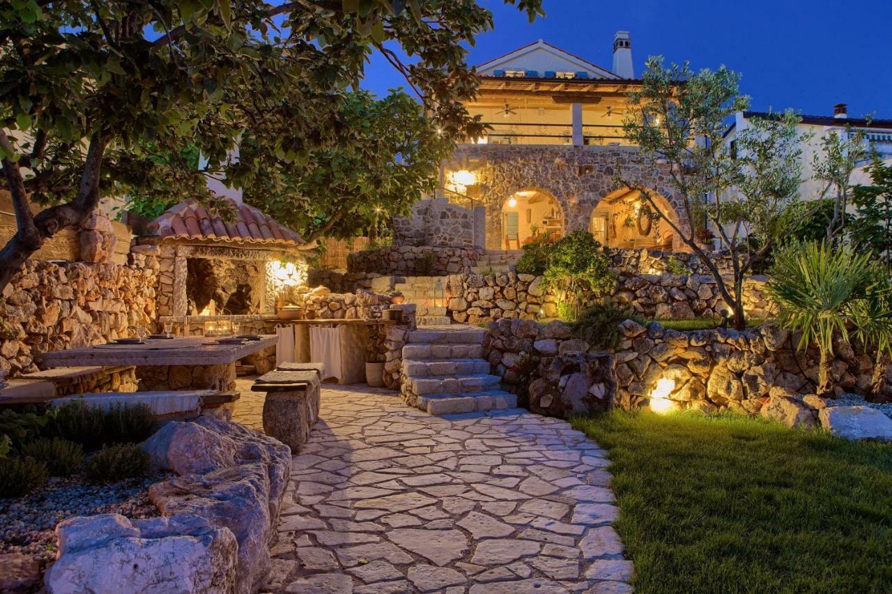 Heritage Villa Aquamarine Malinska Exterior foto