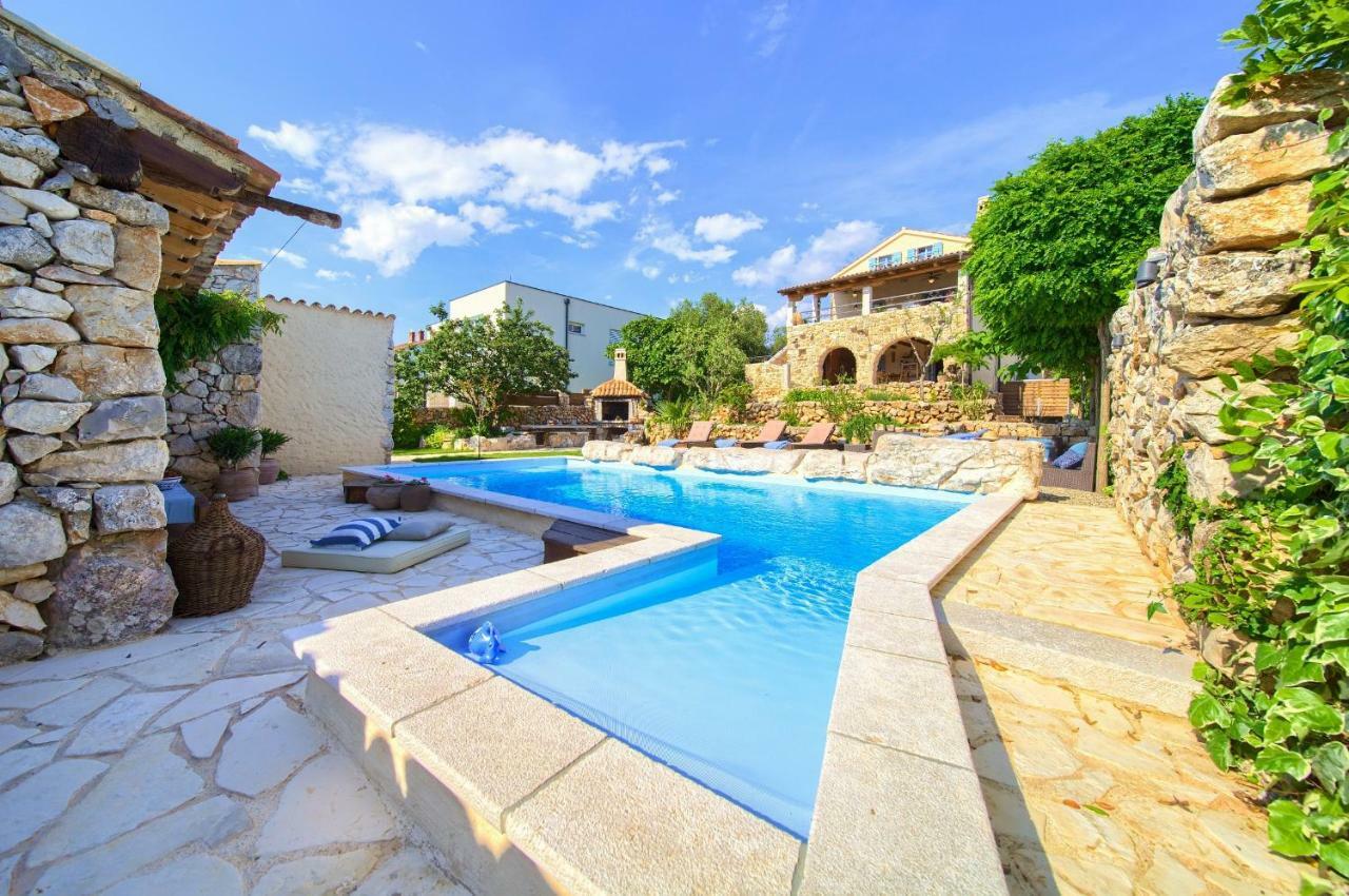 Heritage Villa Aquamarine Malinska Exterior foto